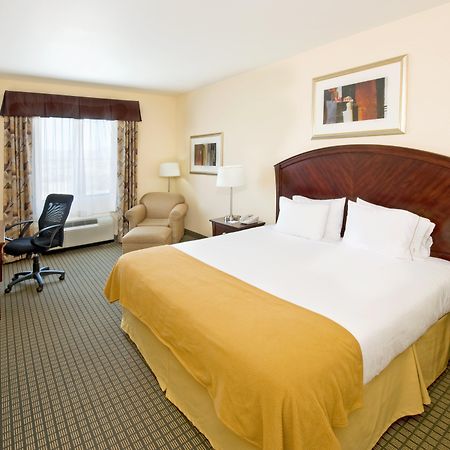 Holiday Inn Express & Suites Willcox Room photo