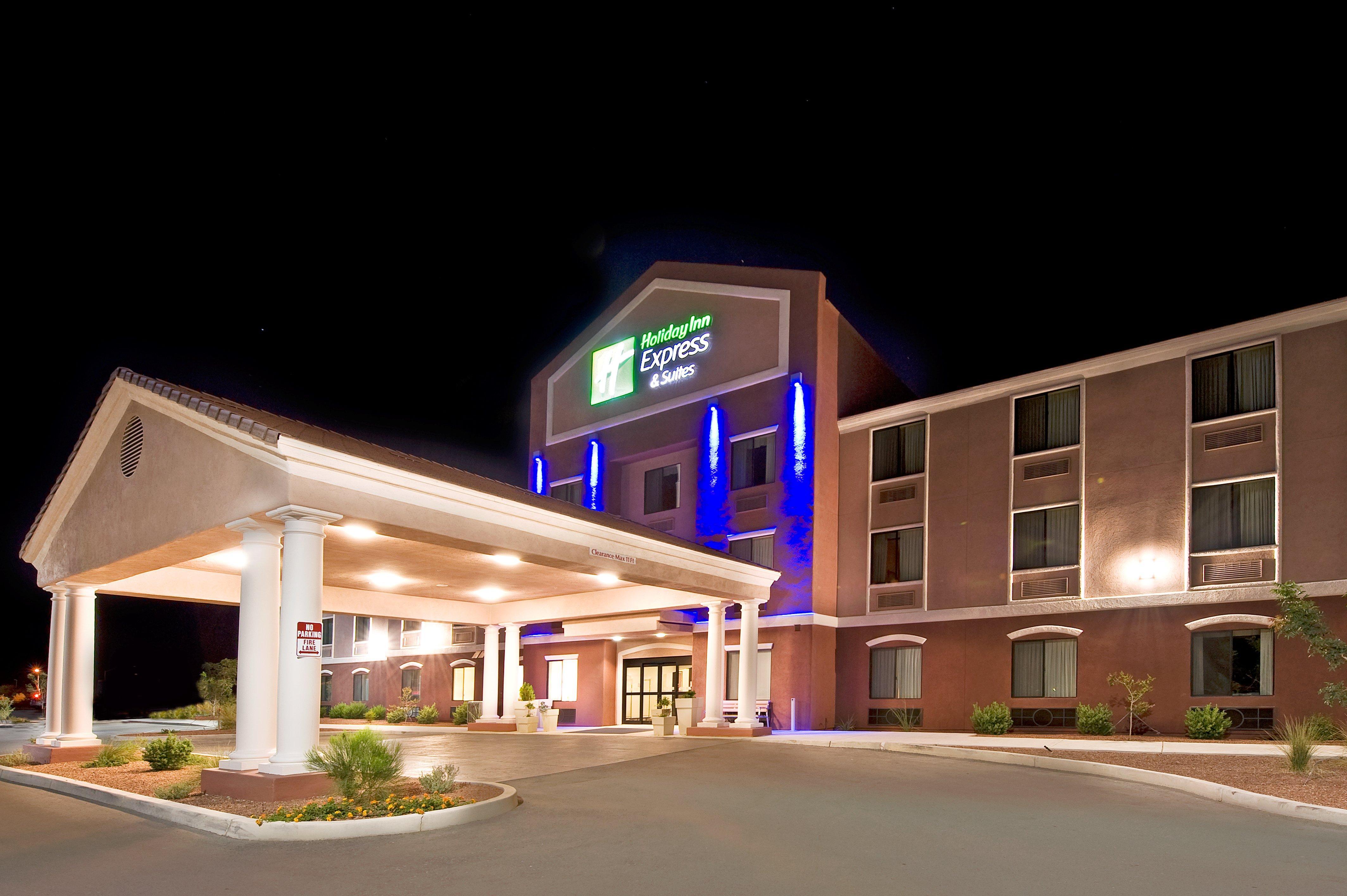 Holiday Inn Express & Suites Willcox Exterior photo